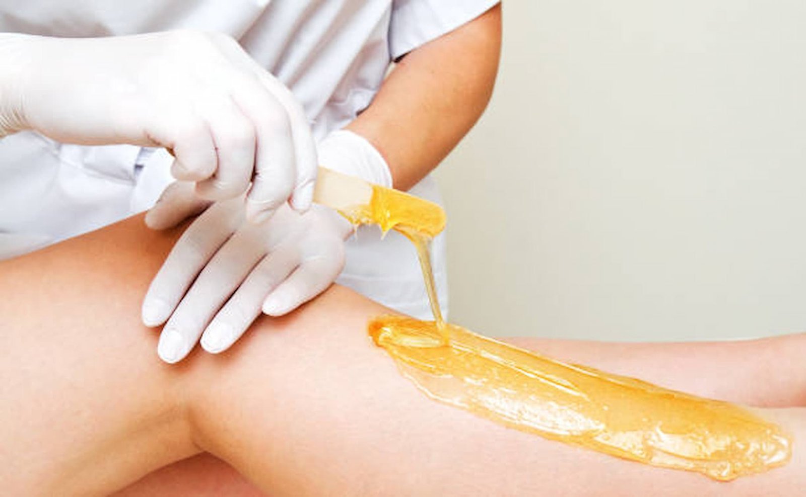 Why Should You Choose Candelilla Wax Over Beeswax?